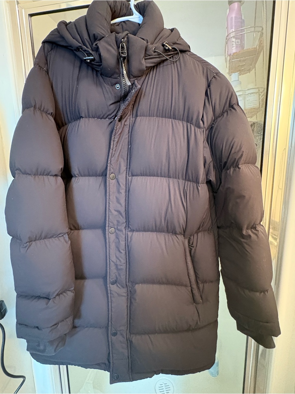 Aritzia Black Hooded Puffer Jacket midi